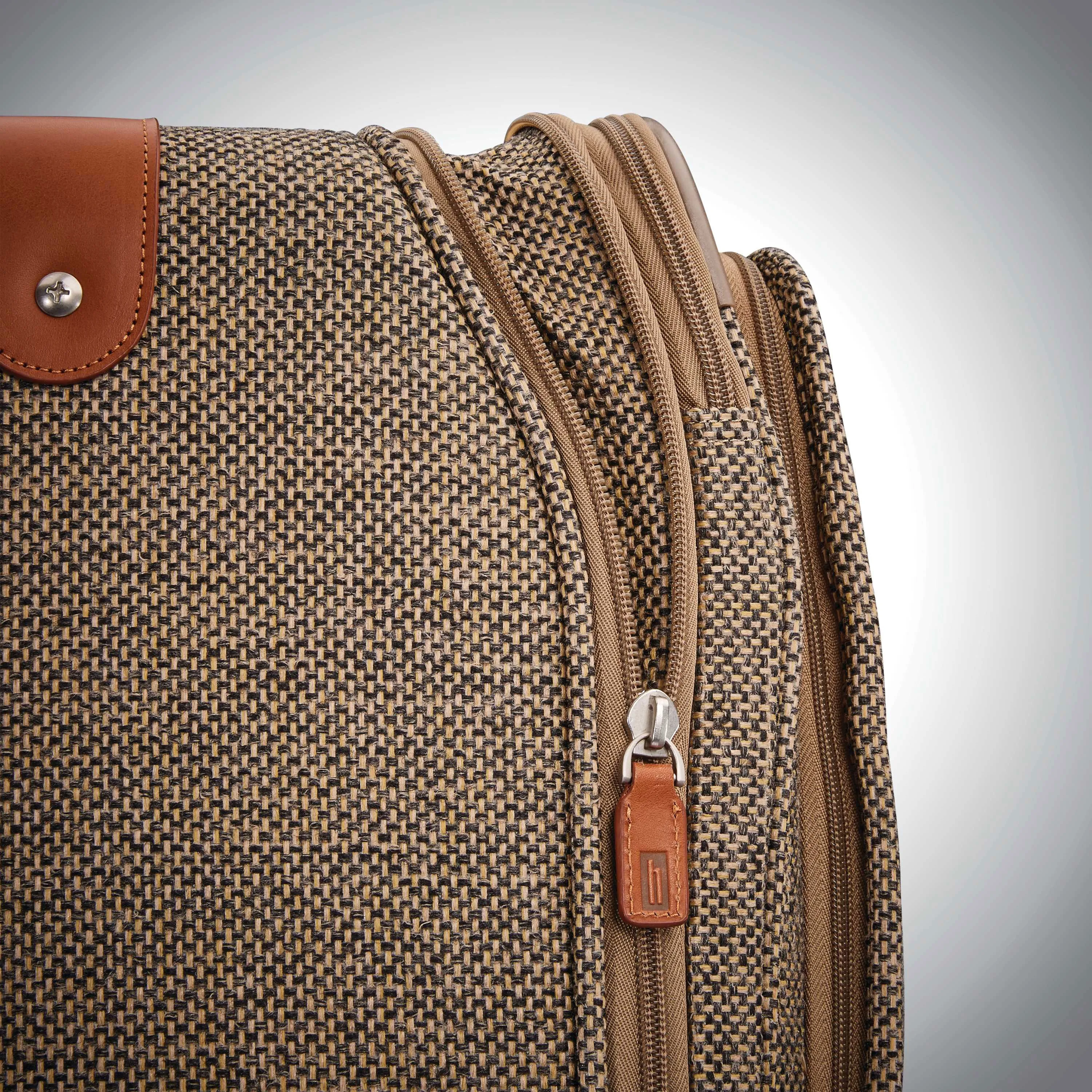 Hartmann Tweed Legend 21" Domestic Carry On Expandable Spinner Natural Tweed
