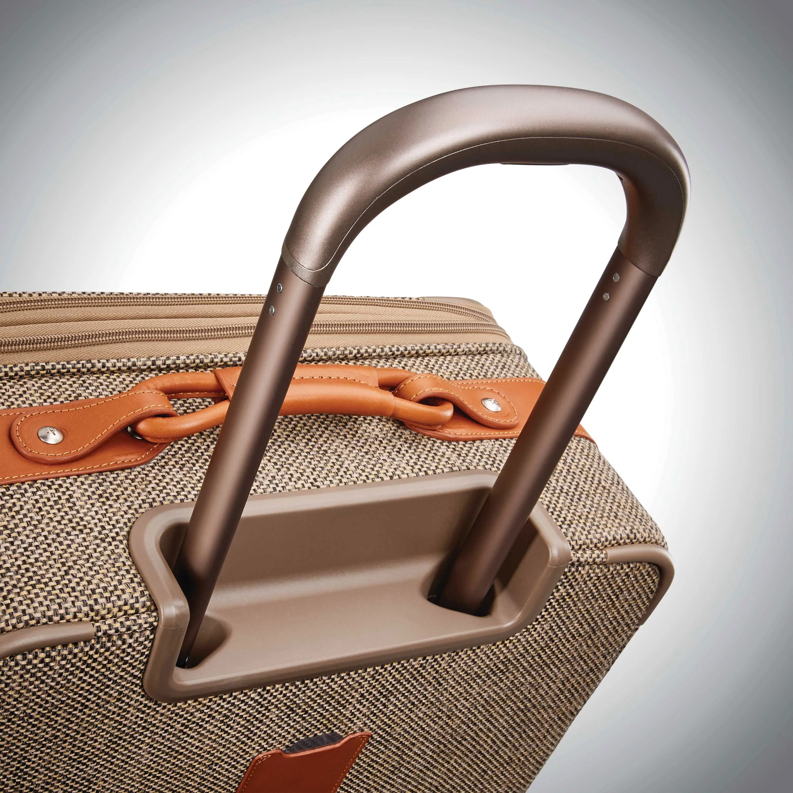 Hartmann Tweed Legend 21" Domestic Carry On Expandable Spinner Natural Tweed