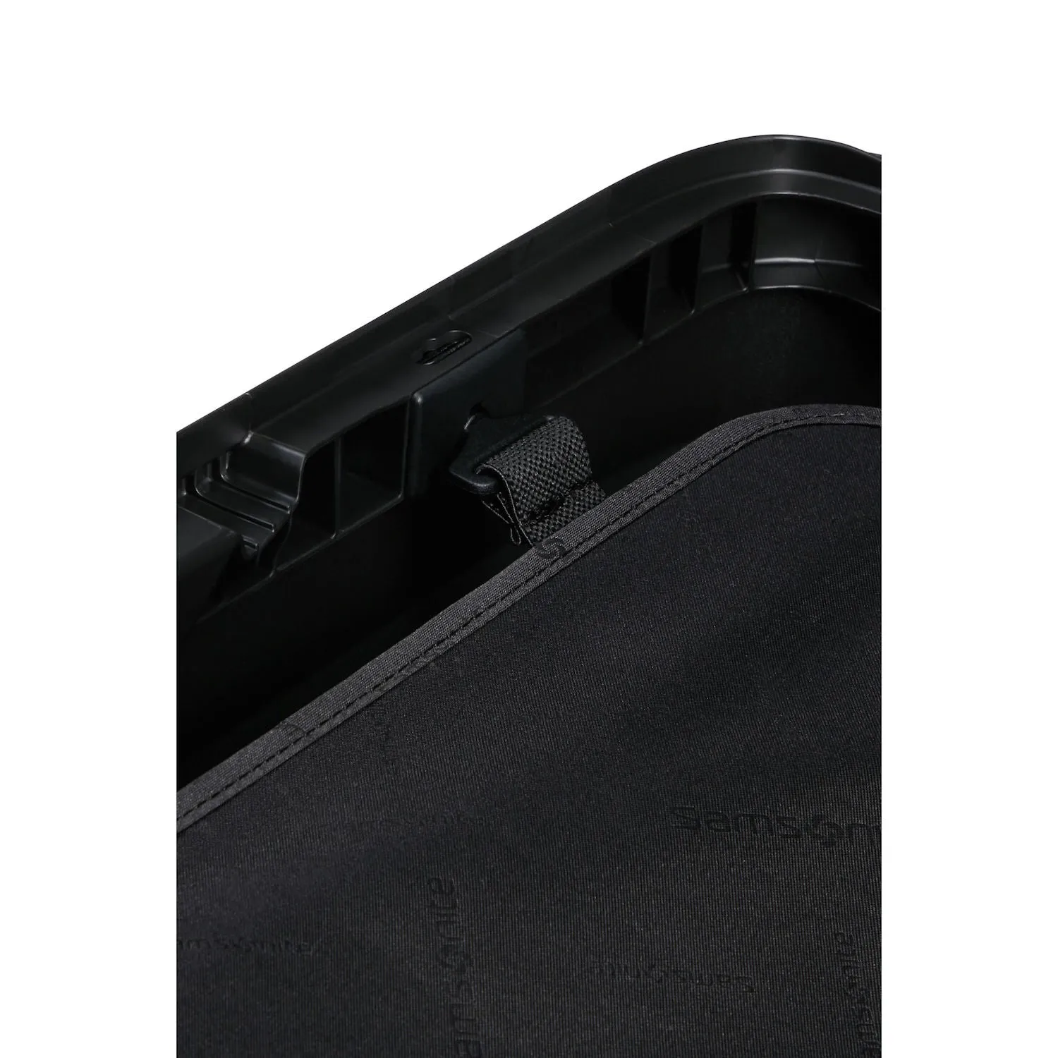 Magnum Eco Spinner Carry-On