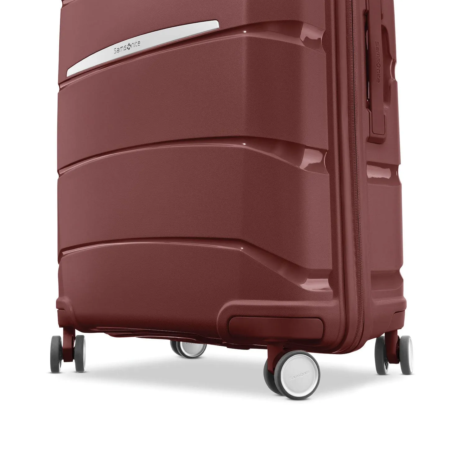 Outline Pro Spinner Carry-On