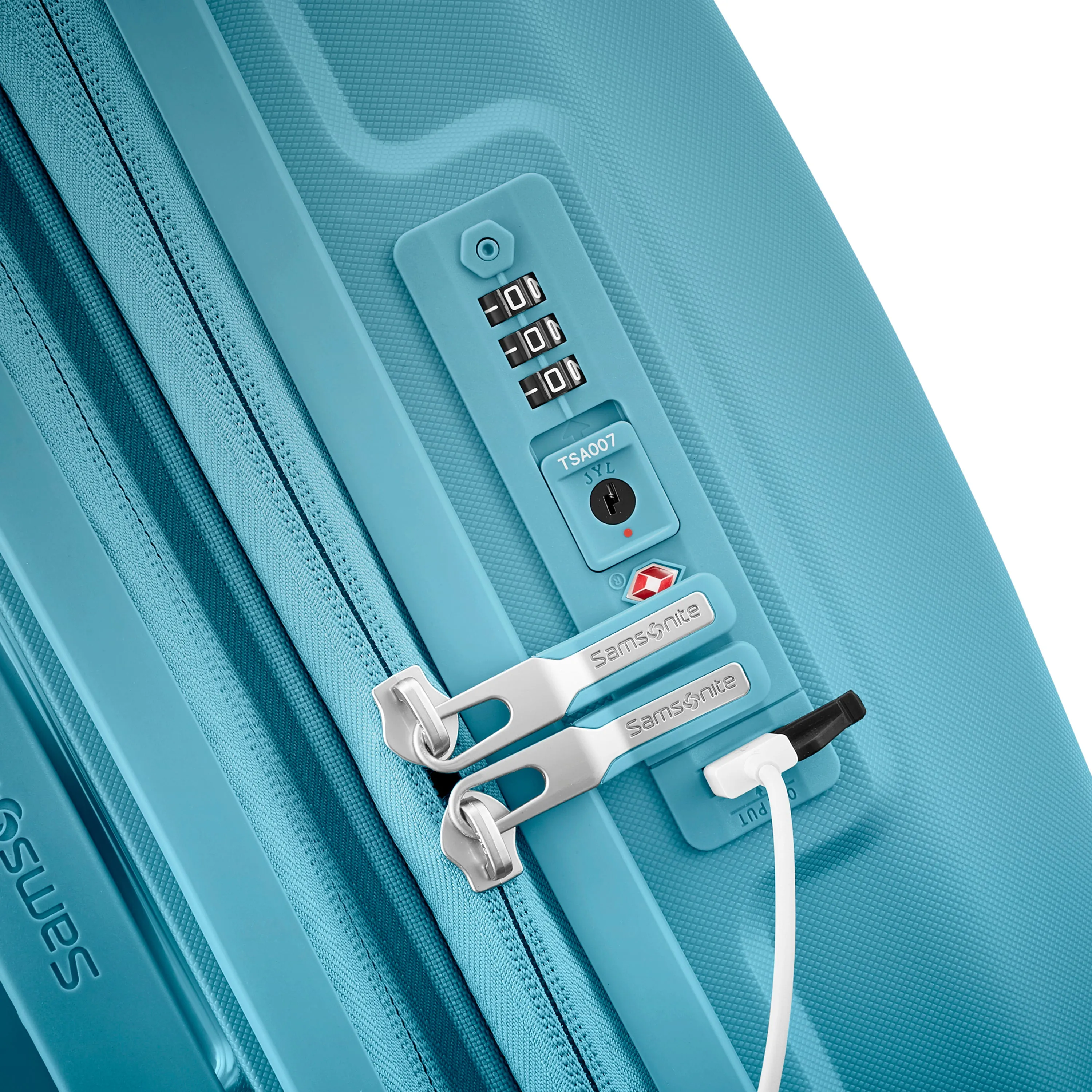 Outline Pro Spinner Carry-On