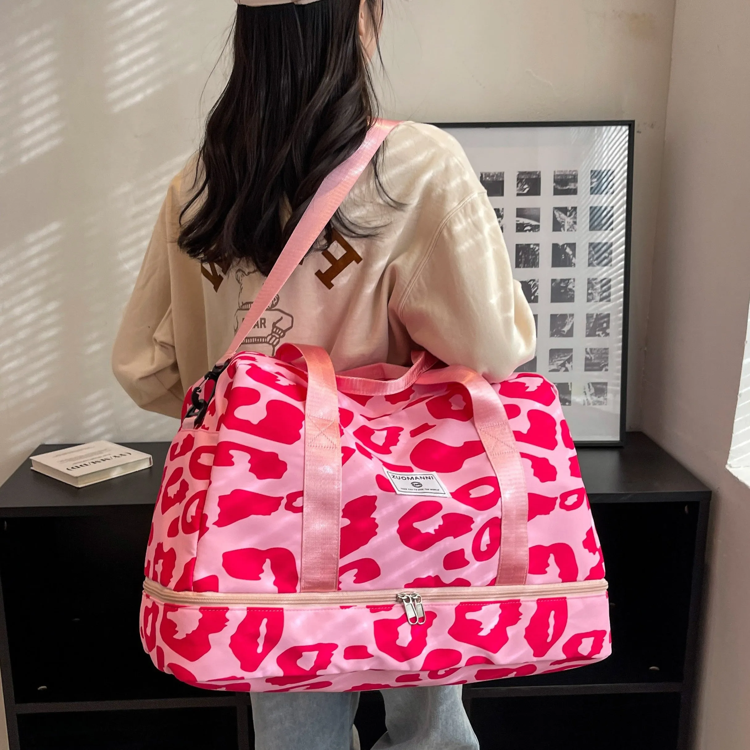 realaiot  Leopard Pattern Travel Duffle Bag, Nylon Large Capacity Sports Gym Bag, Lightweight Carry On Luggage